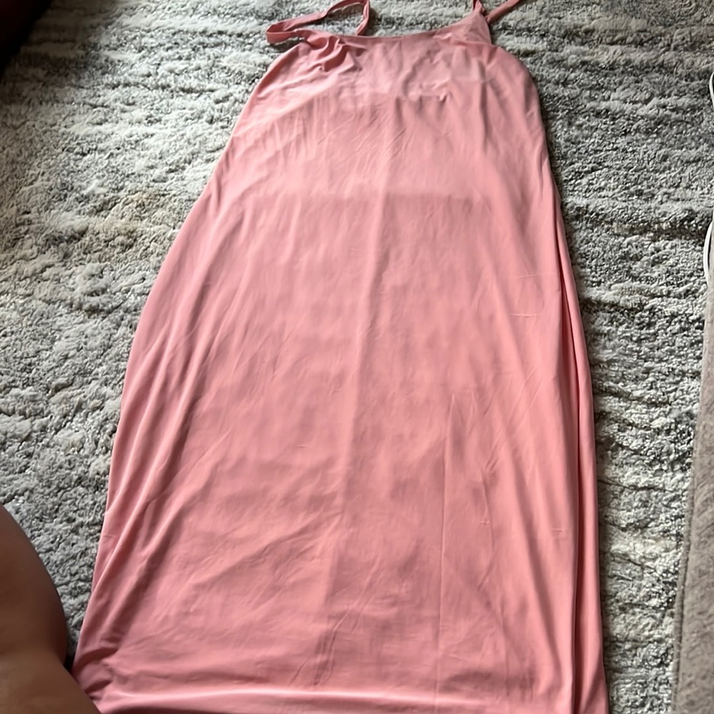 Body con, peach spaghetti strap dress